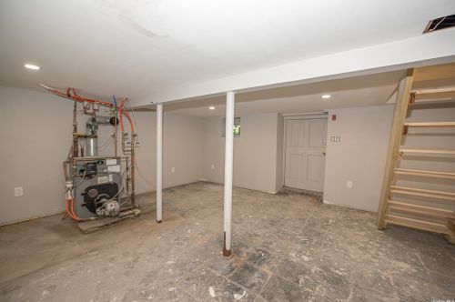 46 Luyster St, Huntington Station NY 11746-4421 exterior