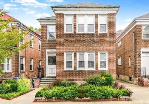 327 238th St, Bronx, NY 10470-1806