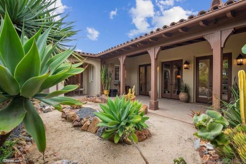 14203 Caminito Vistana, San Diego CA 92130-3724 exterior