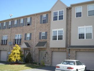 2490 Gillian Ln, Easton PA  18040-5819 exterior