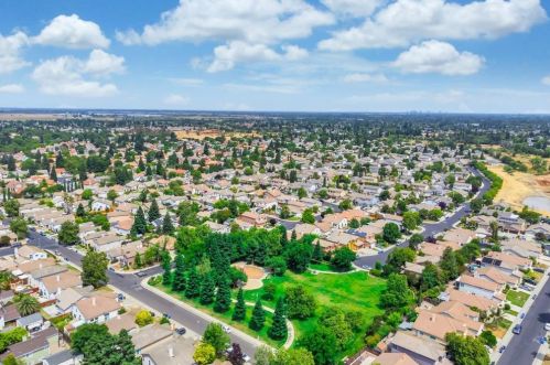 8970 Vista Campo Way, Elk Grove CA  95758-6266 exterior