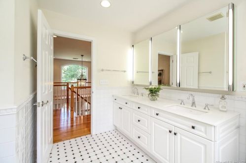 35 Roast Meat Hill Rd, Deep River CT  06419-1425 exterior