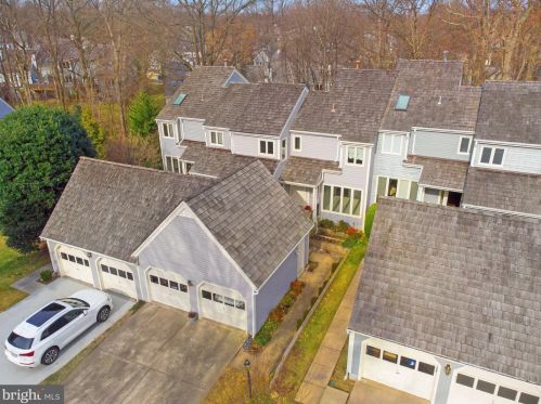 1317 Wedgewood Manor Way, Herndon, VA 20194-1328