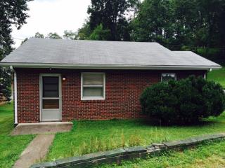 3 Taylor Rd, Huntington, WV 25705-3419