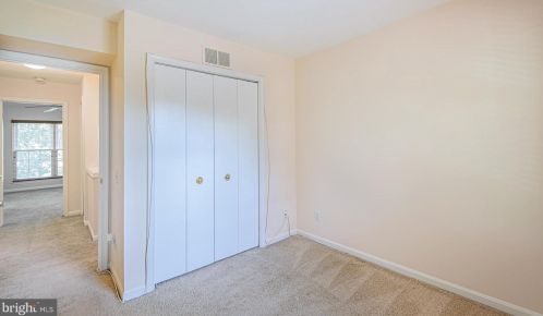 312 Hedgestone Ter, Leesburg VA  20176-4842 exterior