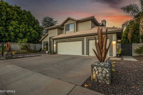 21121 63rd Dr, Glendale, AZ 85308-6349