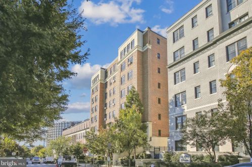 2100 19th St, Washington DC 20009-1344 exterior