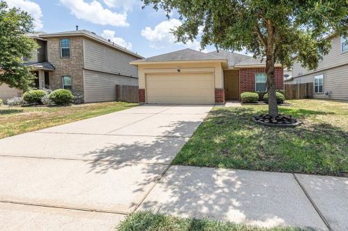 11015 Harston Dr, Tomball, TX 77375-0042