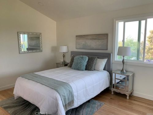 1143 23rd St, Manhattan Beach CA  90266-2927 exterior