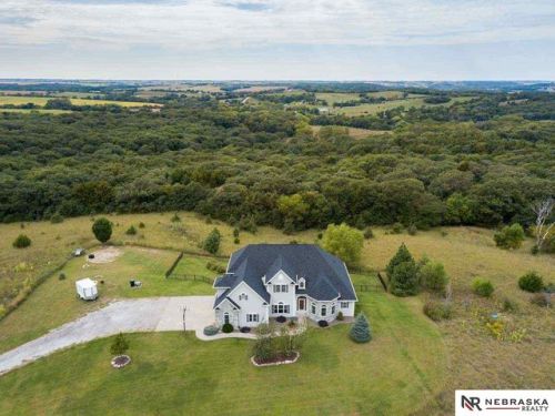 36876 Timber Ridge Rd, Louisville, NE 68037-3236