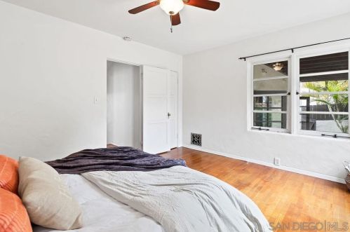 3221 Dumas St, San Diego CA  92106-1311 exterior