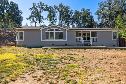 18708 1st Ave, Tuolumne CA  95379-9716 exterior