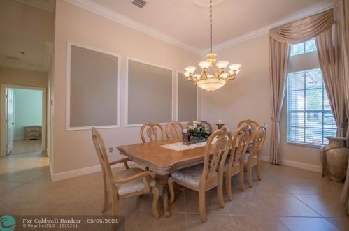 19032 55 St, Hollywood FL 33029-6290 exterior