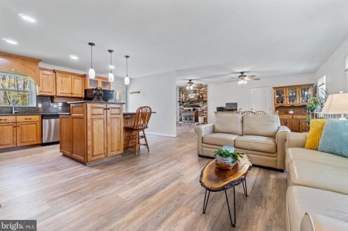 1654 Truslow Rd, Fredericksburg, VA 22406-5010