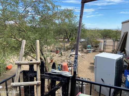 3811 Bilby Rd, Tucson AZ 85706-4506 exterior