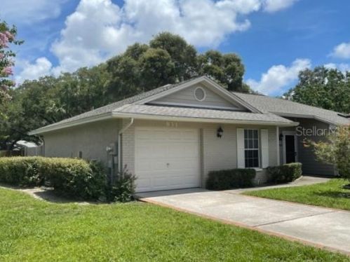 831 Franklin Cir, Palm Harbor, FL 34683-6357