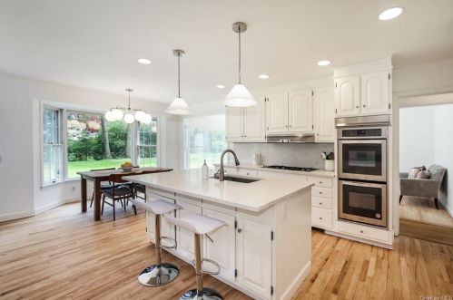 30 Brite Ave, Scarsdale NY  10583-2305 exterior