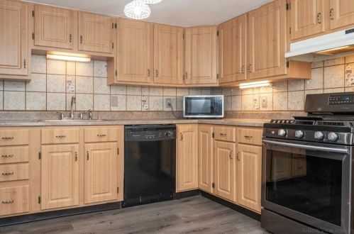 277 Cooper Rd, Glocester RI  02814-1447 exterior