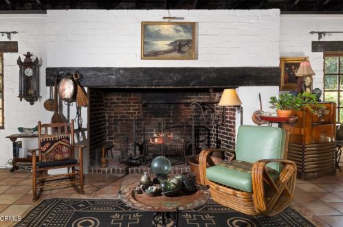 2919 Lake Ave, Altadena CA  91001-1621 exterior