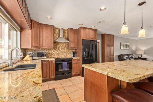 5230 Winchcomb Dr, Scottsdale AZ  85254-2936 exterior
