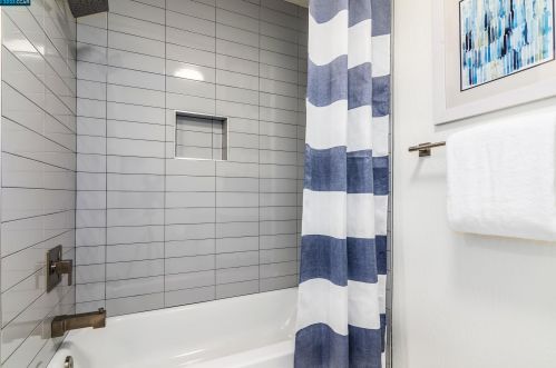 124 Greenbrook Ct, Danville CA  94526-5251 exterior