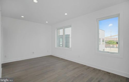 2209 Amber St, Philadelphia PA  19125-2017 exterior