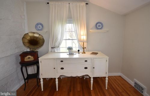 6745 Fayette St, Haymarket VA  20169-2916 exterior