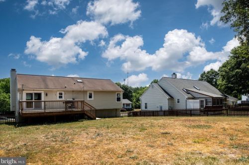 5901 Danielle Dr, Fredericksburg VA  22407-6495 exterior