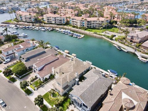 4157 Hemlock St, Oxnard CA  93035-1441 exterior