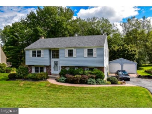 50 Marshall Cir, Downingtown, PA 19335-2112