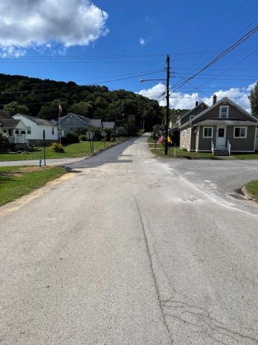 410 Egbert St, Franklin PA  16323-2902 exterior