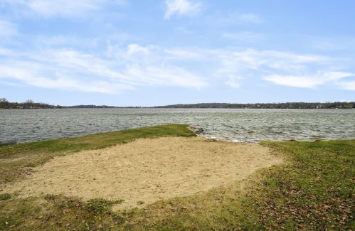 1849 Sunset Dr, Twin Lakes WI  53181-9249 exterior
