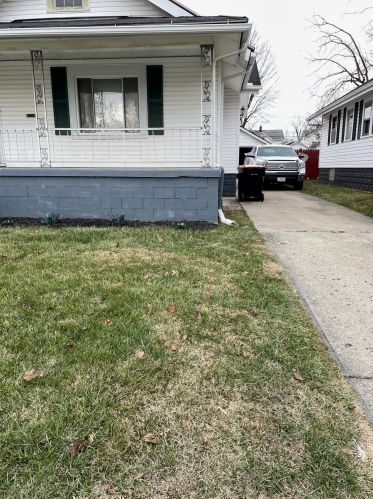 918 Rice St, Springfield, OH 45505-3818