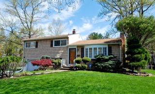 95 Glenwood Rd, Fanwood, NJ 07023-1474