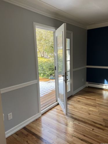 46 Candlewood Path, Huntington Station NY  11746-5306 exterior