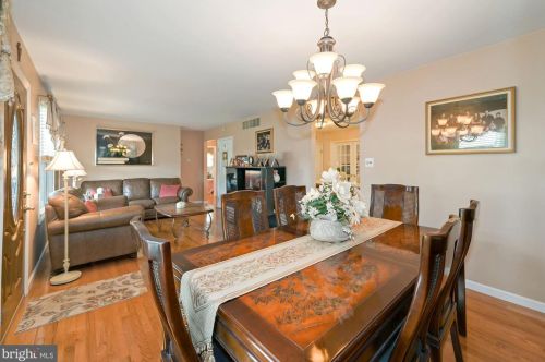 106 Orch Ave, Blenheim NJ exterior