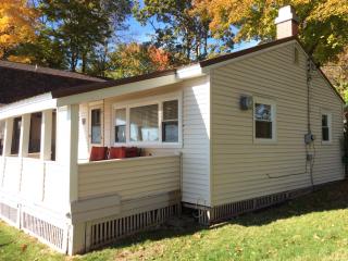 1244 Lake St, Cleveland, NY 13042-3213
