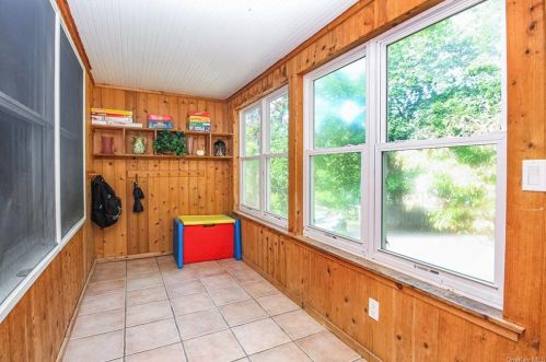 175 Ramona Ct, Yorktown Hgts NY  10598-3318 exterior