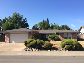 3540 Parkview Ln, Rocklin, CA 95677-2335