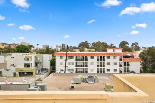 3939 Eagle St, San Diego CA 92103-2974 exterior