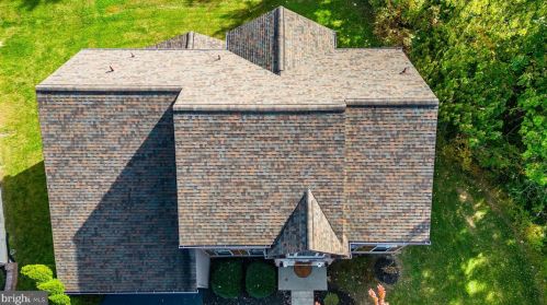 515 Florence Fields Ln, New Castle DE  19720-8752 exterior