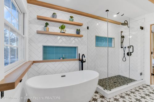 2427 Moore Ave, Point Pleasant Beach NJ  08742-3711 exterior