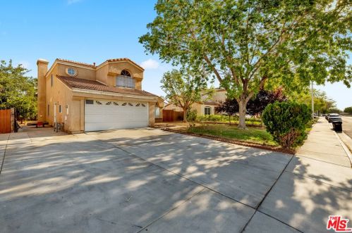1132 Kettering St, Lancaster, CA 93535-1101