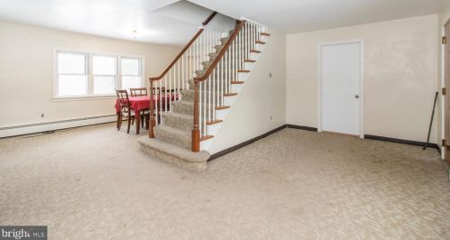 229 Morris Rd, Lansdale PA exterior