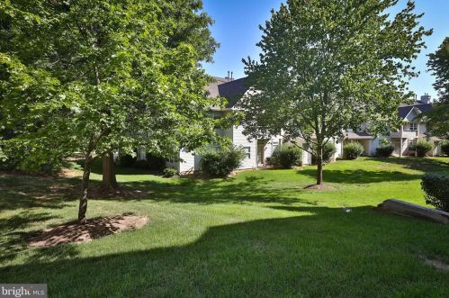 815 Dresher Woods Dr, Dresher PA  19025-1528 exterior