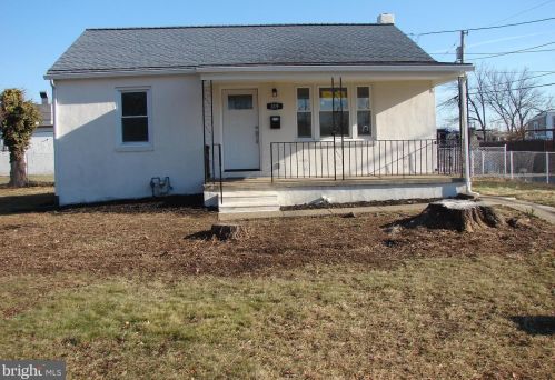 319 Irving St, Boothwyn, PA 19061-5120