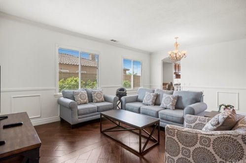 45035 Rutherford St, Temecula CA  92592-5529 exterior