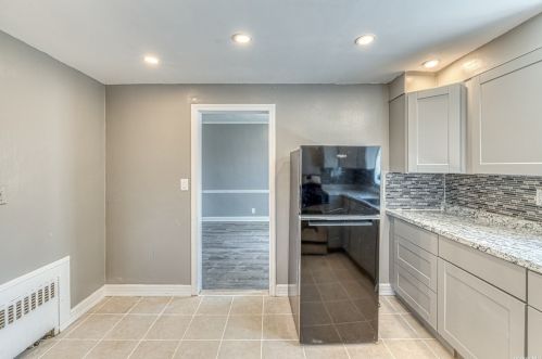 56 Wellington Rd, Floral Park NY  11003-1414 exterior