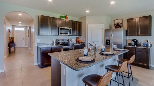 821 18th Ave, Ruskin, FL 33570-6019