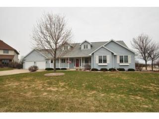 2151 Moonlight Ct, Menasha, WI 54952-9493